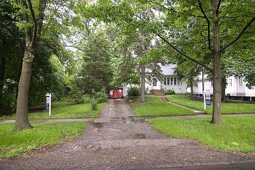 2nd image of 109 Tuttle Ave