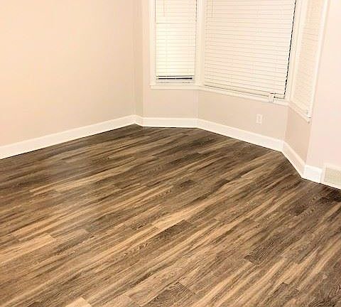 4th image of 899 Parkhaven Ln