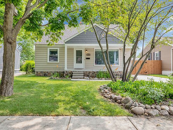 2nd image of 4608 Sedgemoor Ave