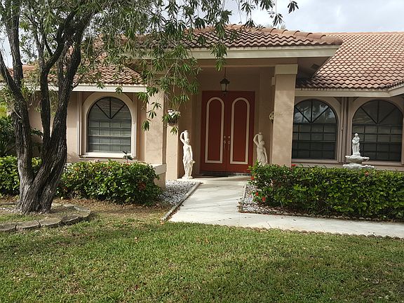 3rd image of 9055 NW 52nd Ct