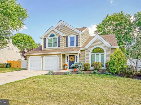21 Harrogate Dr, Lumberton, NJ 08048
