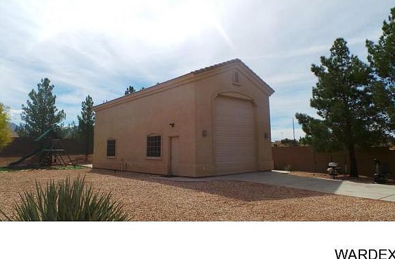 2nd image of 2152 Blackfoot Dr