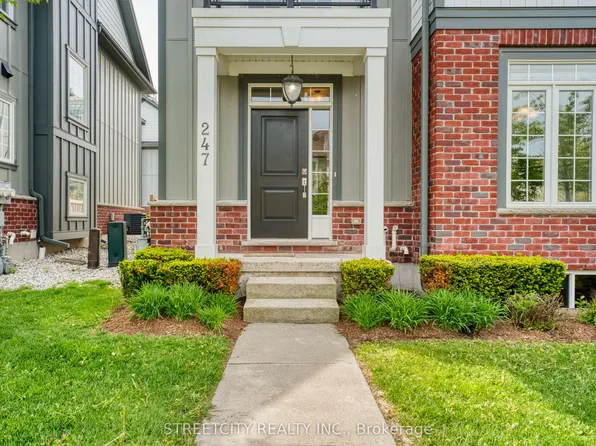 247 Callaway Rd, London, ON N6G 0N8