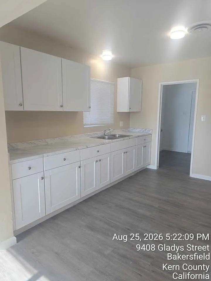 3 bed, 1164 sqft, $2,100 — Photo 4
