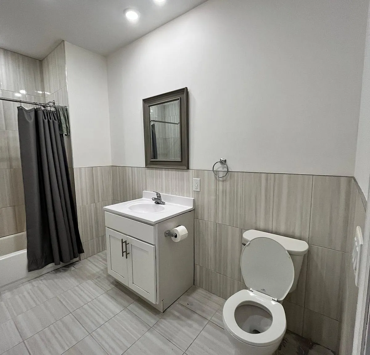 Studio, 382 sqft, $1,950 — Photo 1