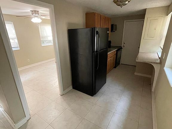 3rd image of 1604 Cherry St #1608