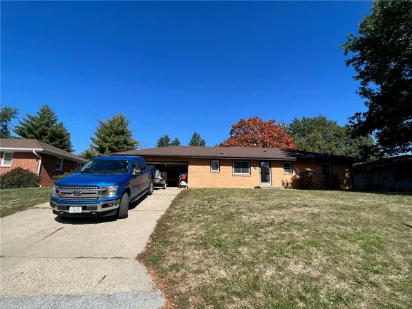 525 Pennsylvania St, Carlisle, IA 50047