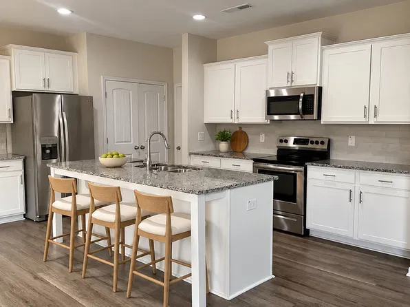 2528 Reynolds Dr, Graham, NC 27253