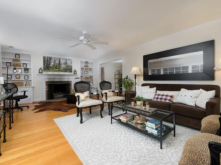 232 Spruce Tree Rd — Photo 3