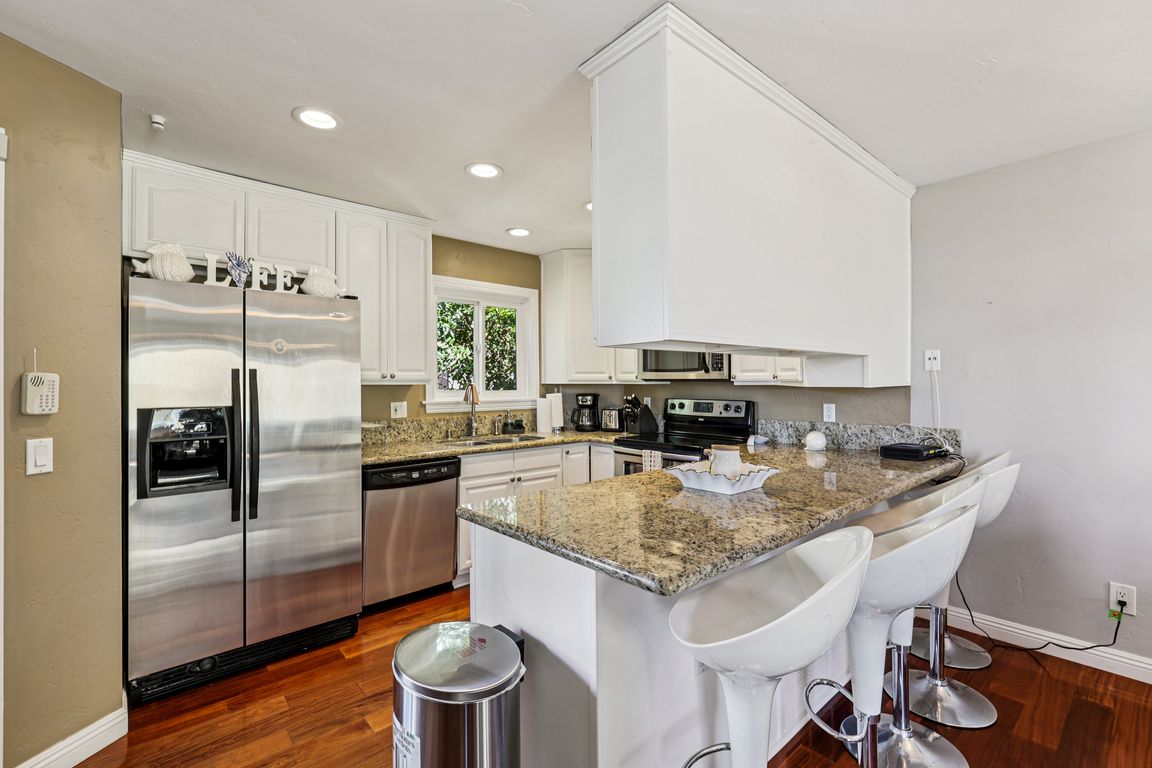 next background image