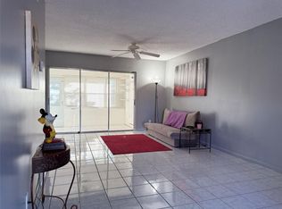 331 Cape Cod Cir #331, Lake Worth, FL 33467