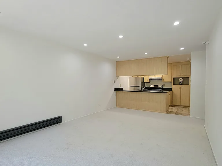 7202 Shelter Creek Ln — Photo 1