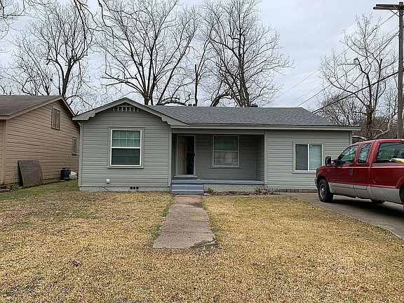 2nd image of 3123 Pecan St