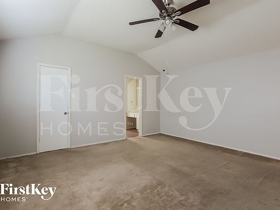5th image of 2026 Summer Place Dr