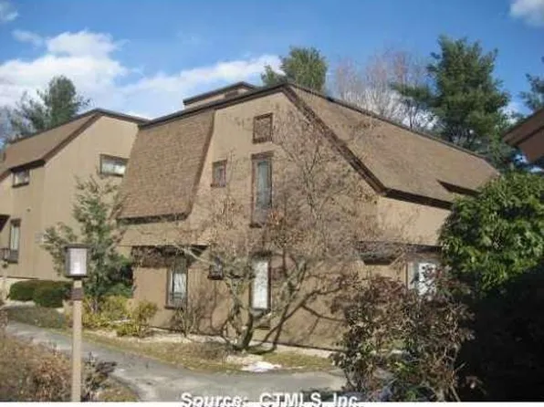 34 Mallard Dr, Farmington, CT 06032