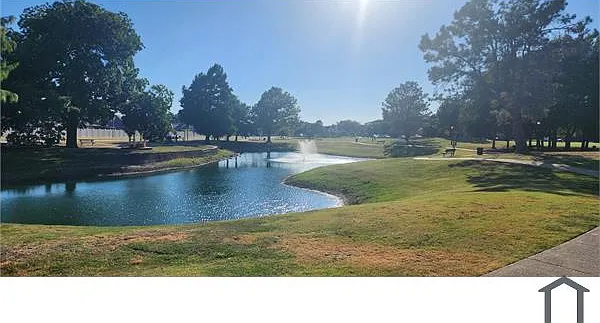 3 bed, 2000 sqft, $2,300 — Photo 3
