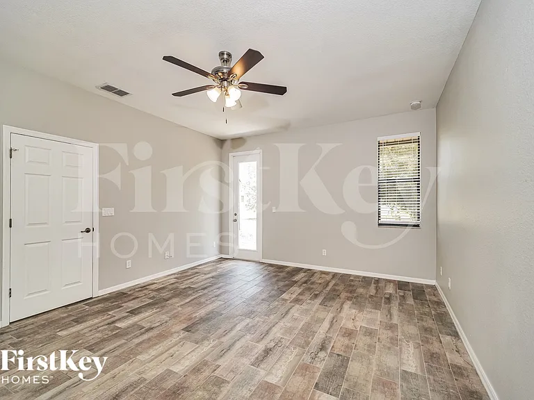 1829 SW California Blvd — Photo 9