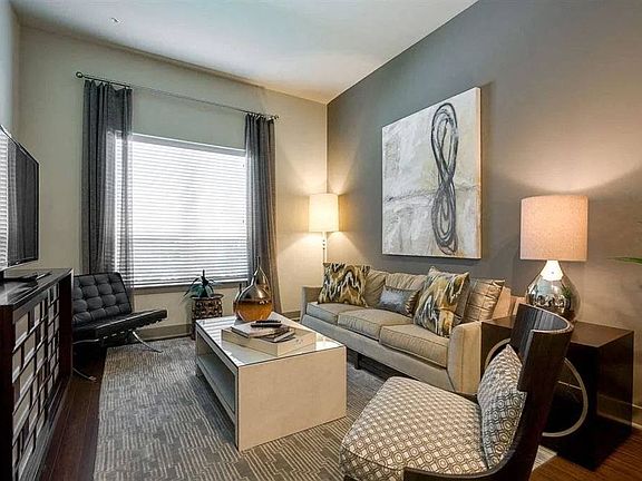 Cityplace Heights Entertainment and Seating Room