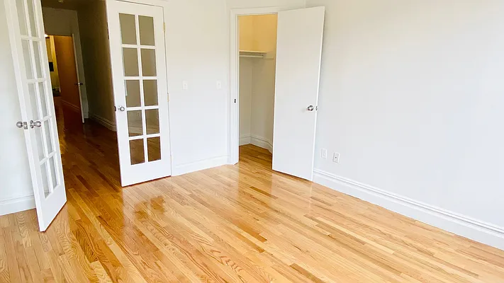 Rented by Compass | media 2