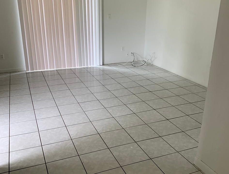 1st image of 11928 Alafaya Woods Ct