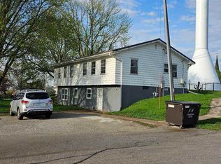 190 Vine St, Riverside, IA 52327