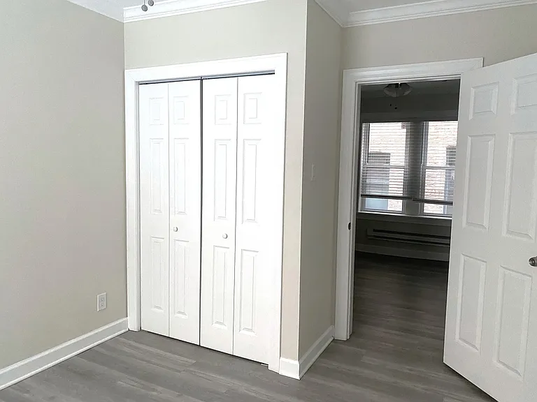 839 W Cornelia Ave #1S — Photo 7