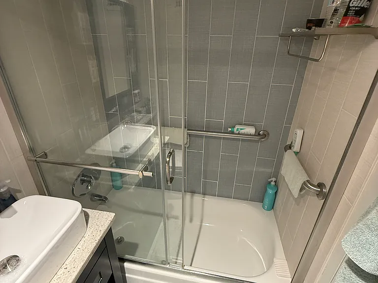 bath condition by most recent tenant