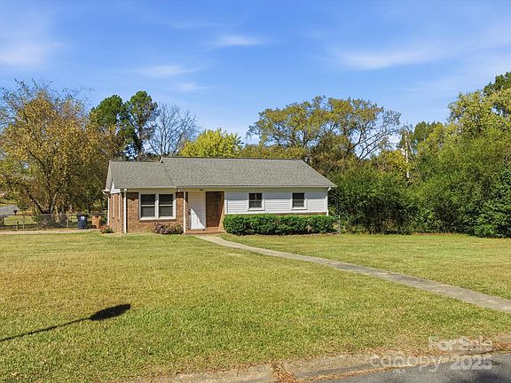 2nd image of 6101 Clearwater Dr