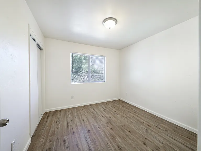 1236 Jeffrey St #2 — Photo 13