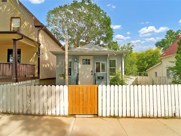 316 J AVENUE N, Saskatoon, SK S7L 2K2
