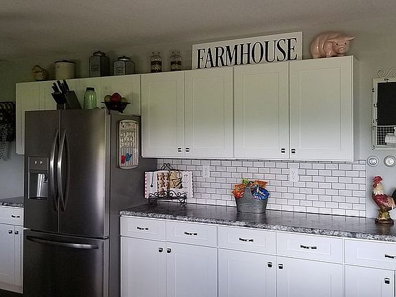 5th image of 1156 E Creekside Ct