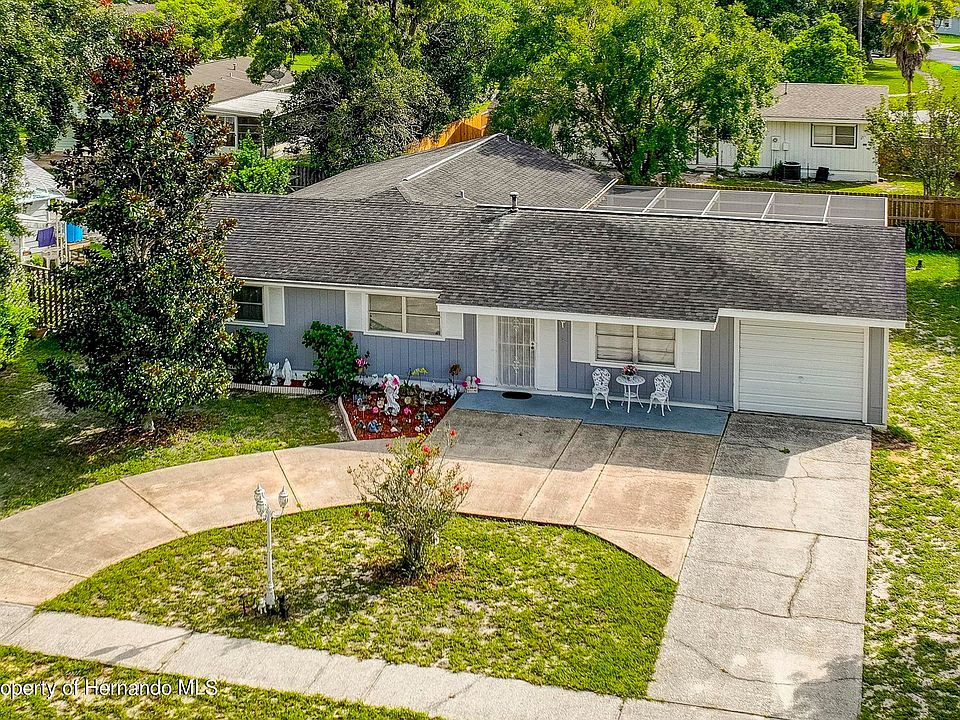 1st image of 5015 Essex Ln