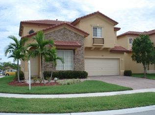 8825 SW 221st Ter, Cutler Bay, FL 33190