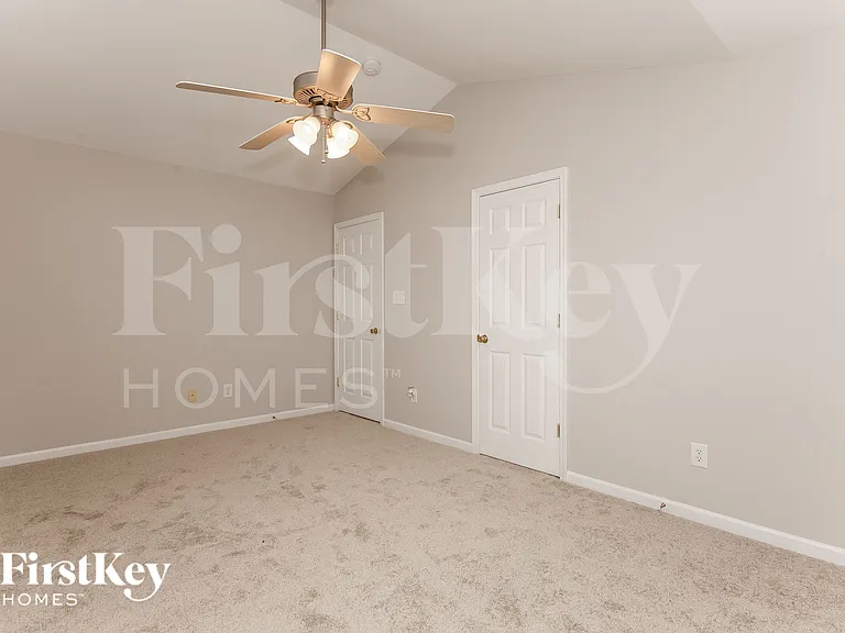 5633 Waverly Lynn Ln — Photo 12