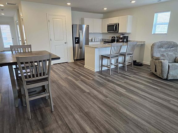 5th image of 3706 Malvern Rd