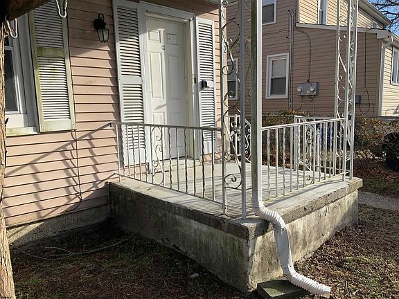 3rd image of 42 E Greenfield Ave