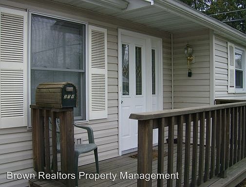 2nd image of 208 W Temple St