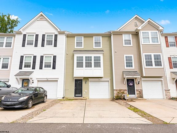 2nd image of 107 Pine Ln