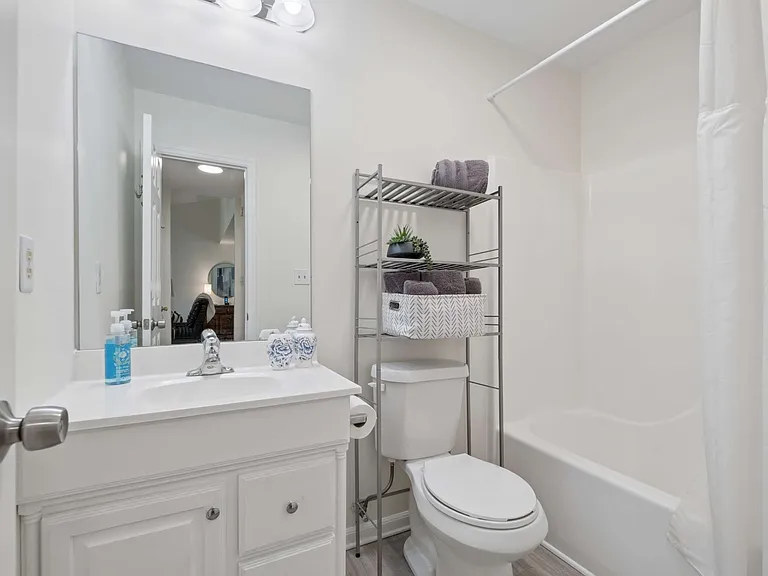 504 Riverview Dr — Photo 25