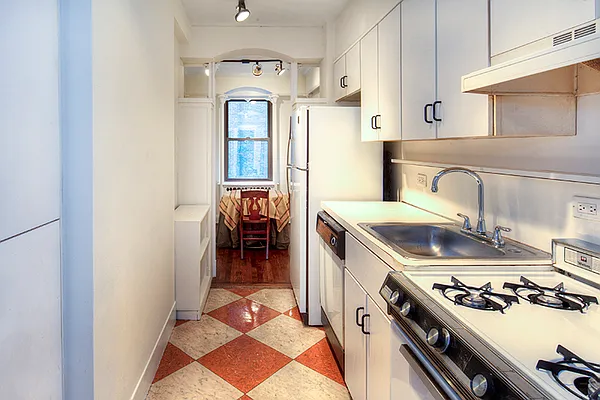 Sold by Brown Harris Stevens | media 13