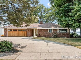 1661 Ruddiman Dr, Muskegon, MI 49445