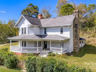7 Noble Rd, Fairview, NC, 28730