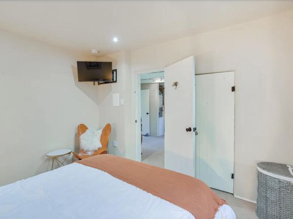 (undisclosed Address)