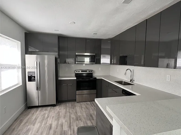 2847 Polk St #1 — Photo 4