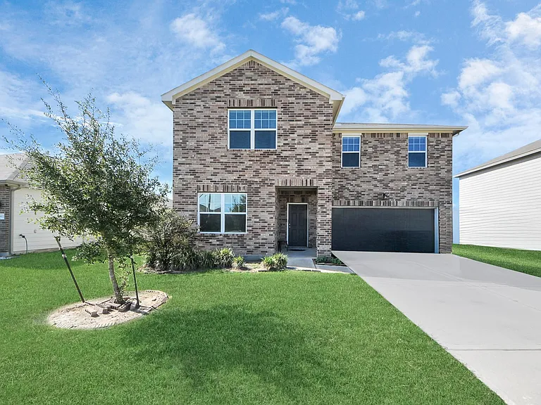 4830 Highland Springs Dr — Photo 3
