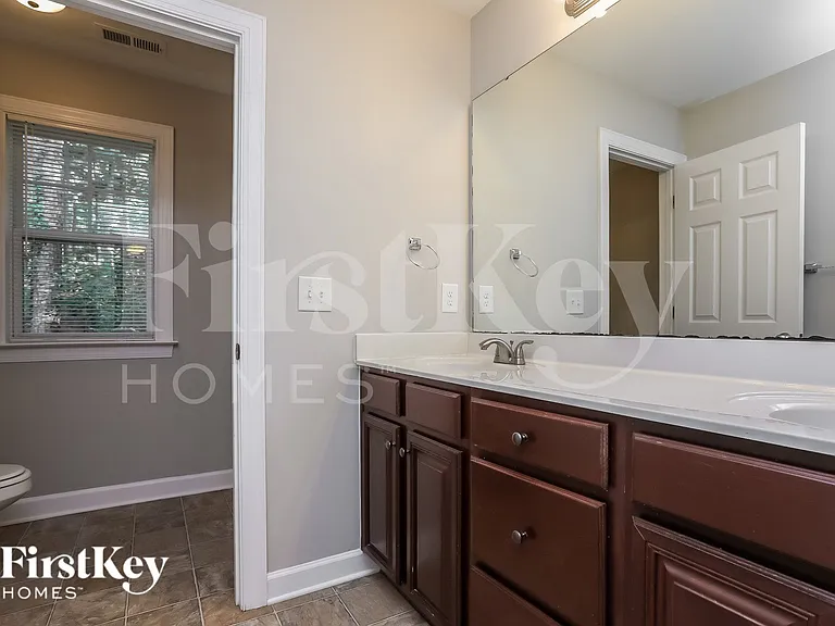 5121 Lundy Dr — Photo 15
