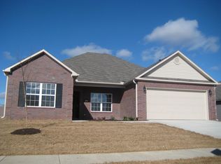 2703 Whispering Woods Ct, Lowell, AR 72745