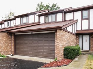 7870 Sheffield Dr, Palos Hills, IL 60465