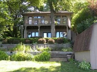 92400 Mariner Dr, Benton Harbor, MI 49022