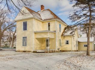 404 E Lovett St, Charlotte, MI 48813